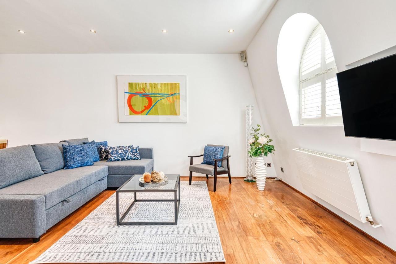 Modernized South Kensington Apartments 런던 외부 사진