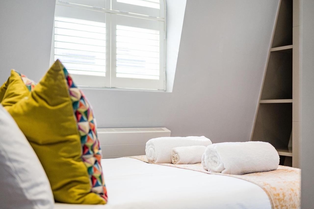 Modernized South Kensington Apartments 런던 외부 사진