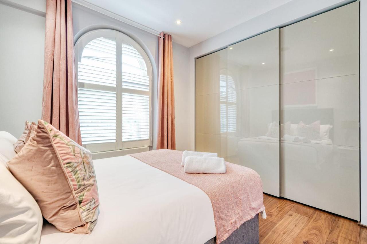 Modernized South Kensington Apartments 런던 외부 사진