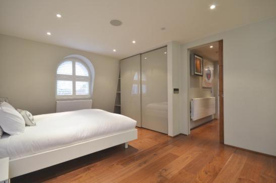 Modernized South Kensington Apartments 런던 외부 사진
